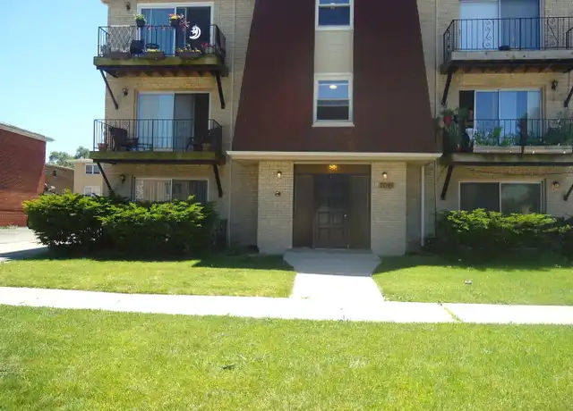 Property at 7041 99th St Unit 3W, Chicago Ridge, IL, 60415, 2 beds, 1 bath, [object Object]