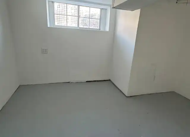 Property at 419 N Patterson Park Ave, Baltimore, MD, 21231, 2 beds, 1 bath, [object Object]