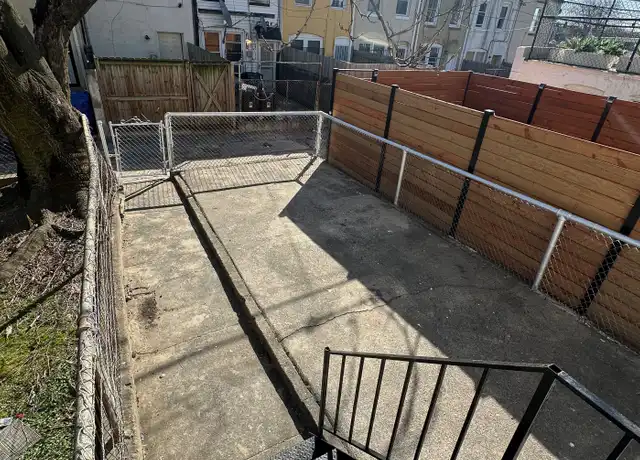 Property at 419 N Patterson Park Ave, Baltimore, MD, 21231, 2 beds, 1 bath, [object Object]