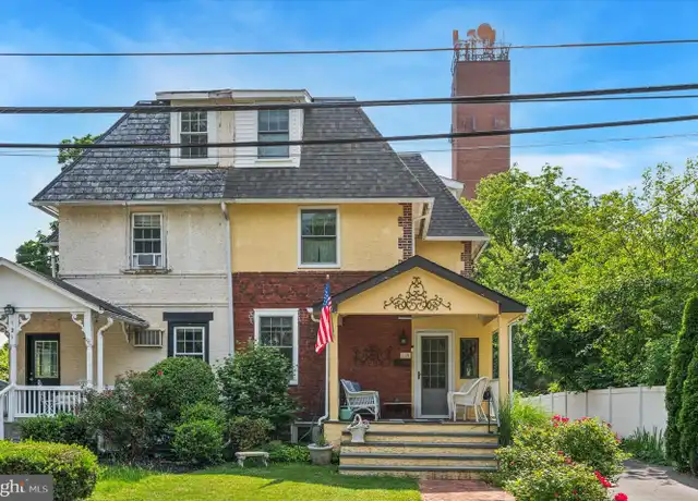 Property at 119 Francis Ave, Wayne, PA, 19087, 4 beds, 2.5 baths, [object Object]