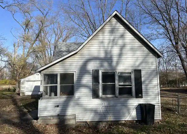 Property at 731 Bryan Ave, Danville, IL, 61832, 3 beds, 1 bath, [object Object]