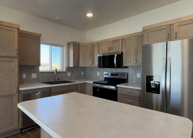 Property at 9006 W Jerald Pl, Sioux Falls, SD, 57106, 3 beds, 2.5 baths, [object Object]