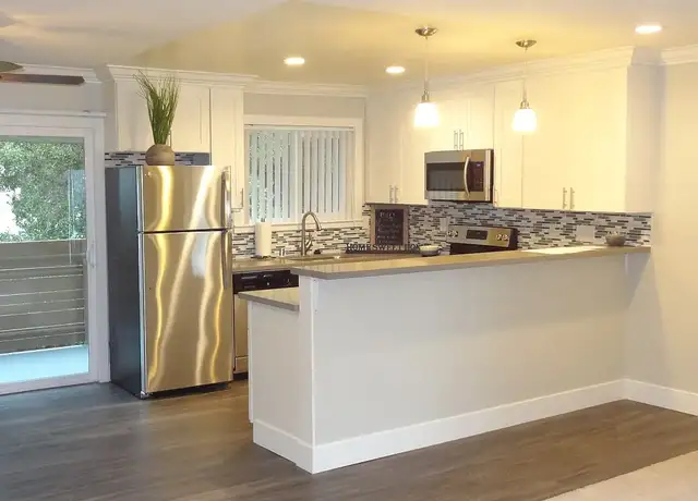 Photo of 848 Jordan Ave, Los Altos, CA 94022