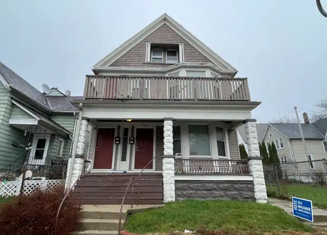 Property at 2212-2214 N Holton St Unit 2212 Lower, Milwaukee, WI, 53212, 2 beds, 1 bath, [object Object]