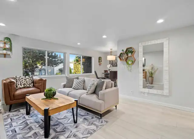 Property at 4111 Whitman Ave N #101, Seattle, WA, 98103, 2 beds, 1 bath, [object Object]