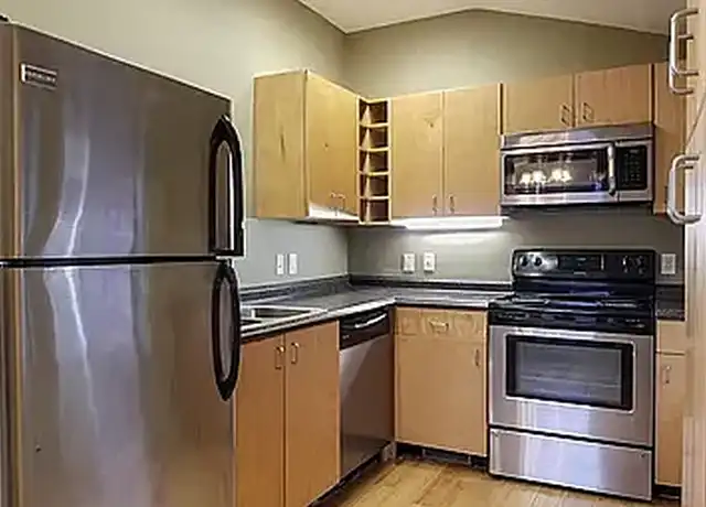 Property at 316 High St, Chattanooga, TN, 37403, 1 bed, 1 bath, [object Object]
