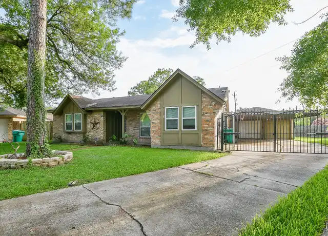 Property at 10506 Sagepark Ln, Houston, TX, 77089, 3 beds, 2 baths, [object Object]