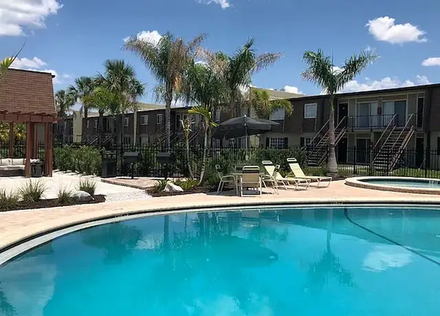 Photo of 5505 N Himes Ave, Tampa, FL 33614