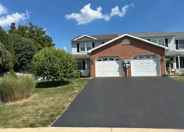 Property at 267 Acorn Cir, Lebanon, PA, 17042, 4 beds, 2.5 baths, [object Object]