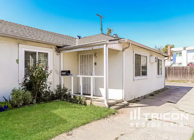 Property at 5206 Standish Rd Unit B, Sacramento, CA, 95820, 2 beds, 1 bath, [object Object]
