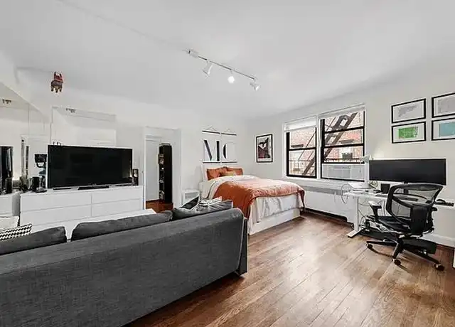 Property at 245 E 37th St Unit 6C, New York, NY, 10016, 0 beds, 1 bath, [object Object]