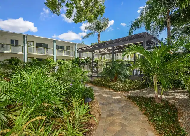 Property at Bayshore Flats - 5411 Bayshore Blvd, Tampa, FL, 33611, 2 beds, 1 bath, [object Object]