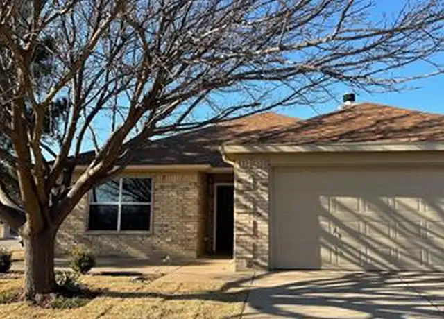 Property at 4700 Topaz Ln, Granbury, TX, 76049, 4 beds, 2 baths, [object Object]