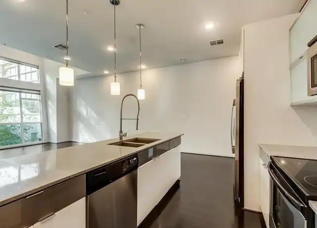 Property at 207 Pierce St, Houston, TX, 77002, 1 bed, 1 bath, [object Object]