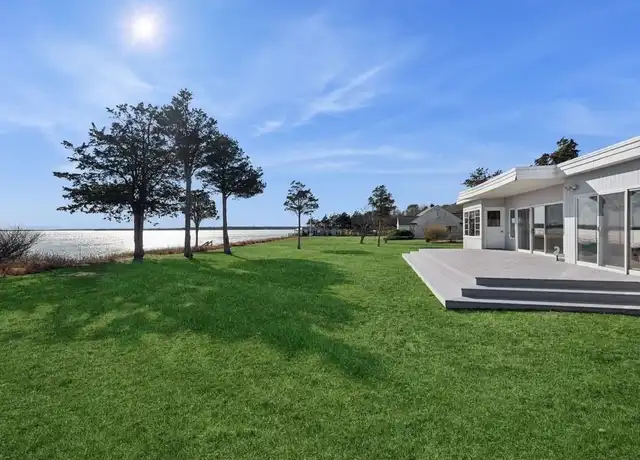 Property at 4A Last Ln, Hampton Bays, NY, 11946, 3 beds, 2.5 baths, [object Object]
