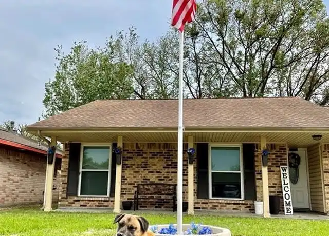 Property at 418 Elder Glen Dr, Webster, TX, 77598, 3 beds, 2 baths, [object Object]