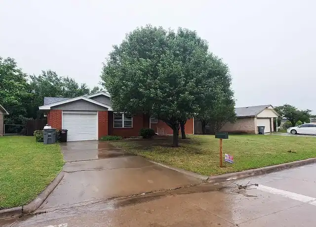Property at 314 SW 68th St, Lawton, OK, 73505, 3 beds, 1.5 baths, [object Object]