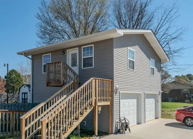 Property at 8805 Farmington Dr, Knoxville, TN, 37923, 2 beds, 1 bath, [object Object]