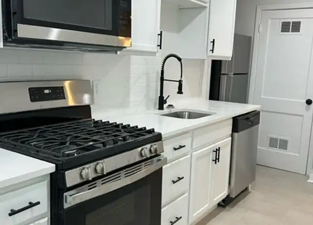 Property at 202 E Gregory Blvd Unit 316EGREGORY3E, Kansas City, MO, 64114, 1 bed, 1 bath, [object Object]