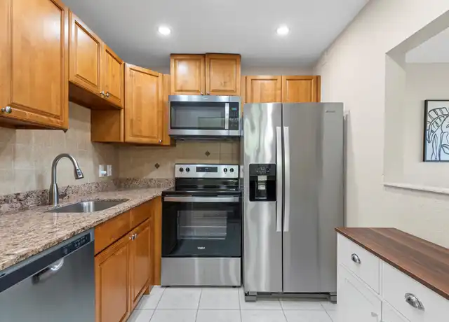 Property at 180 Suffolk E, Boca Raton, FL, 33434, 1 bed, 1.5 baths, [object Object]