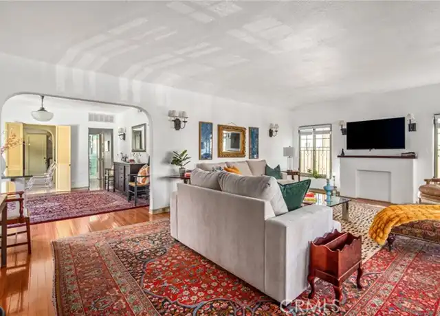 Property at 8246 4th St, Los Angeles, CA, 90048, 2 beds, 2 baths, [object Object]