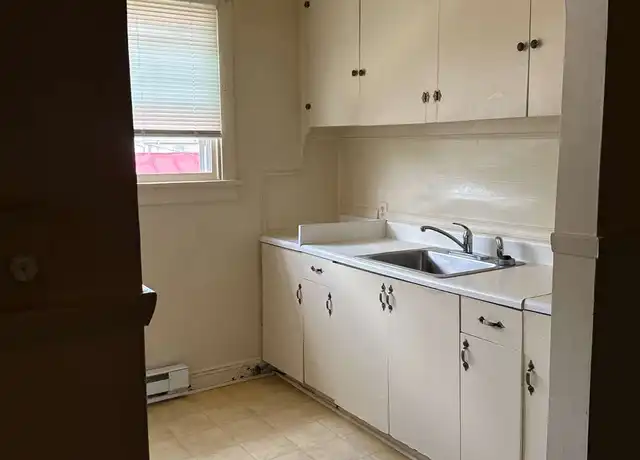Property at 529 E Main St Unit 7, Front Royal, VA, 22630, 2 beds, 1 bath, [object Object]