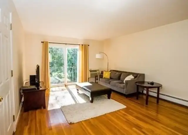Property at 9 Endicott St #3, Norwood, MA, 02062, 2 beds, 1 bath, [object Object]