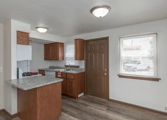 Property at Downtown Town Homes - 2124 Grant St, Bettendorf, IA, 52722, 2 beds, 1 bath, [object Object]