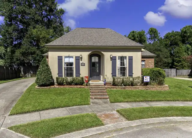 Property at 10530 Springglen Ct, Baton Rouge, LA, 70810, 3 beds, 2 baths, [object Object]