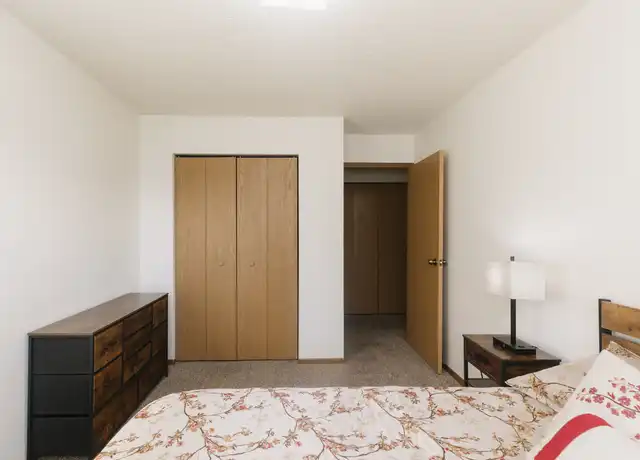 Property at 1401 12th St E, West Fargo, ND, 58078, 2 beds, 1 bath, [object Object]