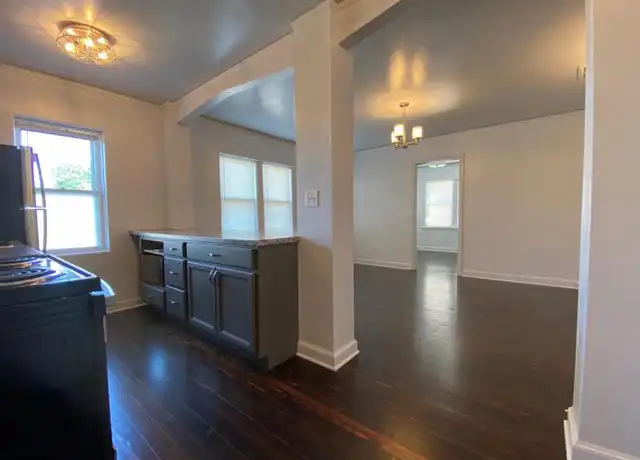 Property at 2519 N Harvey Ave, Oklahoma City, OK, 73103, 1 bed, 1 bath, [object Object]