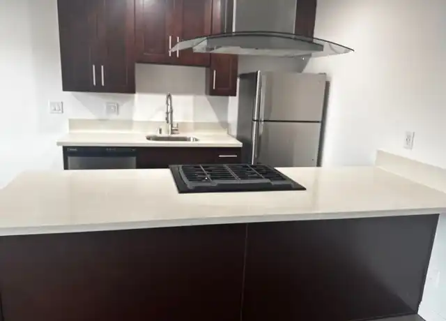 Property at 2320 Vanderbilt Ln Unit 14, Redondo Beach, CA, 90278, 1 bed, 1 bath, [object Object]