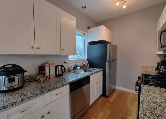 Property at 287 Beacon St Unit 1, Somerville, MA, 02143, 2 beds, 1 bath, [object Object]