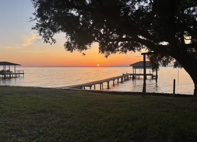 Property at 6446 E Bay Blvd Unit C, Gulf Breeze, FL, 32563, 1 bed, 1 bath, [object Object]