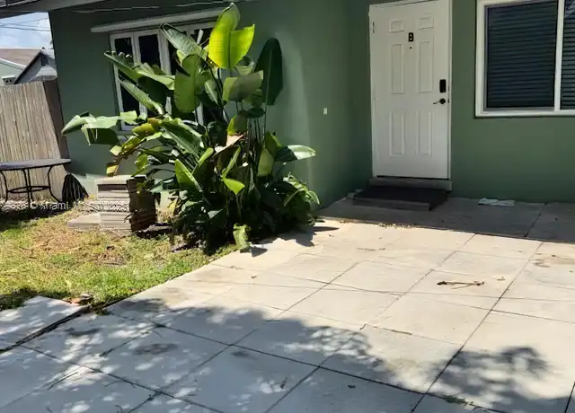 Property at 1050 SW 30th St Unit B, Fort Lauderdale, FL, 33315, 2 beds, 1 bath, [object Object]