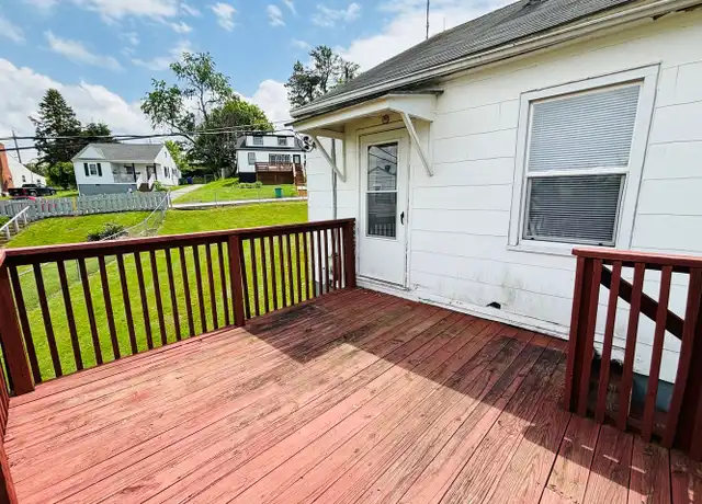 Property at 8 Lee Hy Ct, Christiansburg, VA, 24073, 2 beds, 1 bath, [object Object]