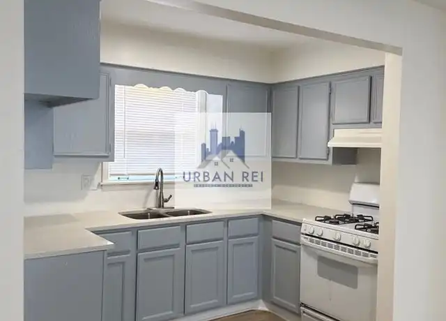 Property at 17385 70th Ave Unit G Partial Reno, Tinley Park, IL, 60477, 2 beds, 1 bath, [object Object]