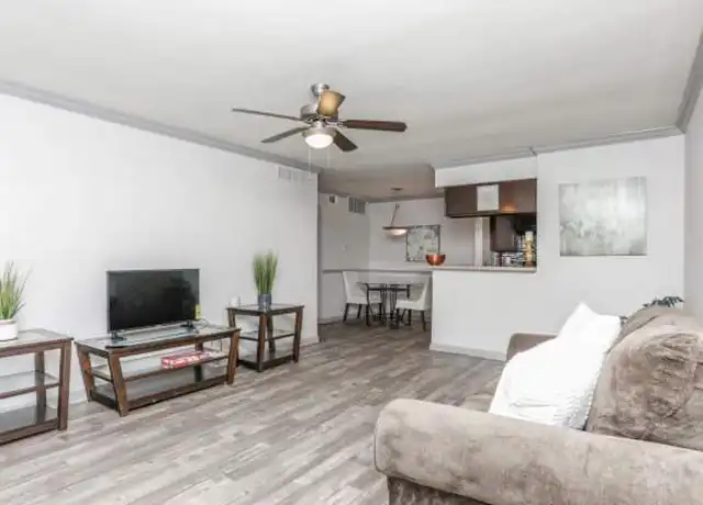 Property at 10615 Meadowglen Ln Unit 2150, Houston, TX, 77042, 2 beds, 2 baths, [object Object]