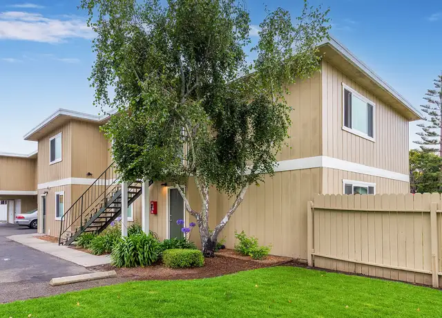 Photo of 714 W Arrellaga St, Santa Barbara, CA 93101