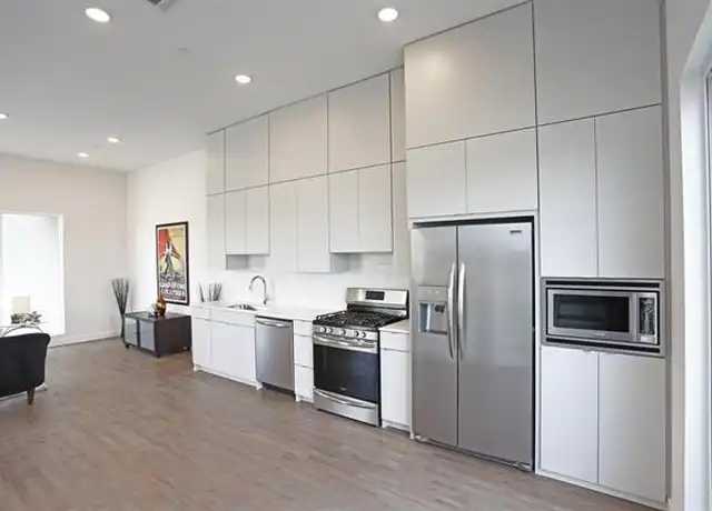 Property at 5002 San Jacinto St #204, Dallas, TX, 75206, 2 beds, 2.5 baths, [object Object]