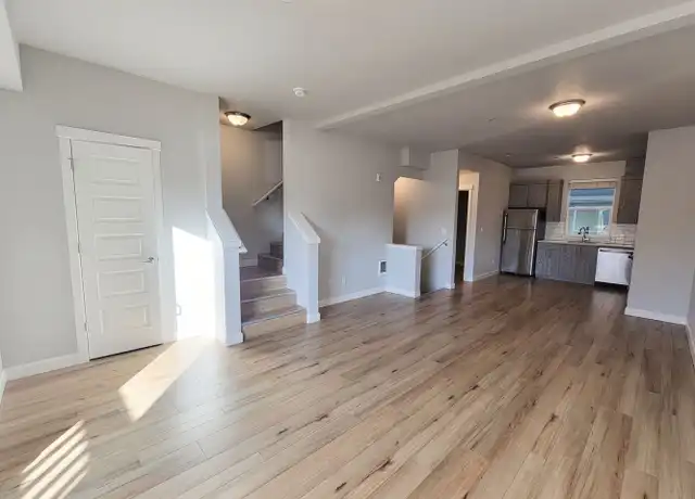 Property at J0459 - Stafford St. Apartments - 424 NE Stafford St, Portland, OR, 97211, 2 beds, 1.5 baths, [object Object]