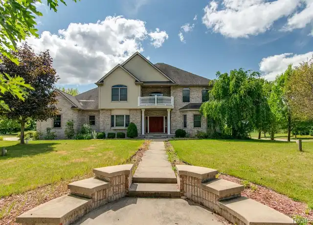 Property at 1821 Woods Way, Mount Pleasant, MI, 48858, 5 beds, 4.5 baths, [object Object]