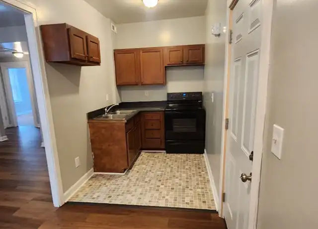 Property at 3640 N Meridian St Unit 03, Indianapolis, IN, 46208, 3 beds, 1 bath, [object Object]