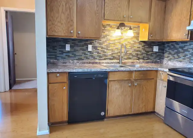 Property at 848 E Kiowa St Unit C2, Colorado Springs, CO, 80903, 2 beds, 1 bath, [object Object]