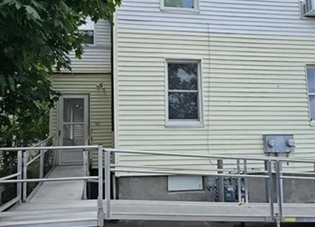 Property at 12 Foster St Unit 12, Springfield, MA, 01105, 2 beds, 1 bath, [object Object]
