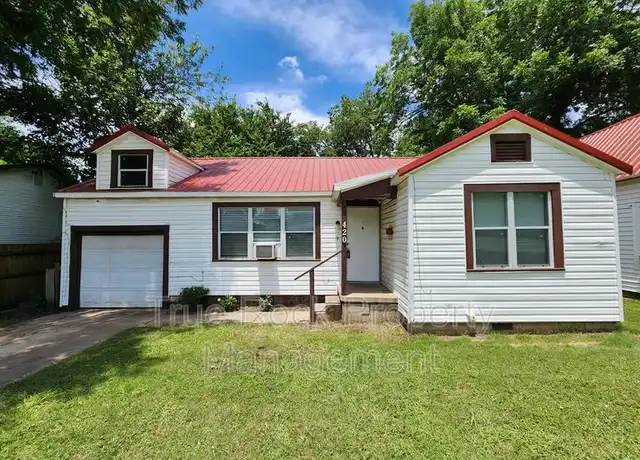 Property at 420 W 16th St, Ada, OK, 74820, 3 beds, 1 bath, [object Object]