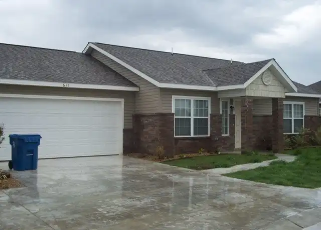 Property at 624 Hickory Ridge Dr Unit 613, McAlester, OK, 74501, 3 beds, 2 baths, [object Object]