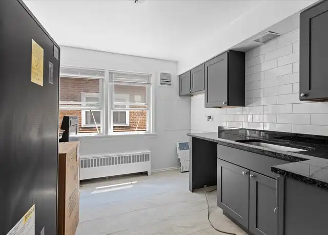 Property at 6719 N California Ave Unit 19-1W, Chicago, IL, 60645, 2 beds, 1 bath, [object Object]