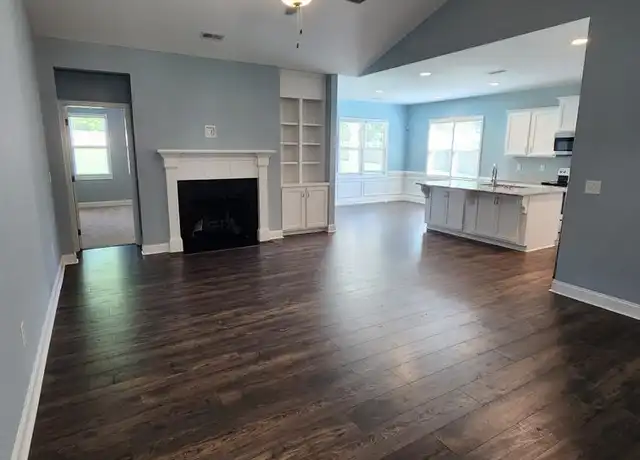 Property at 153 Edgefield Dr, Sanford, NC, 27332, 3 beds, 2 baths, [object Object]