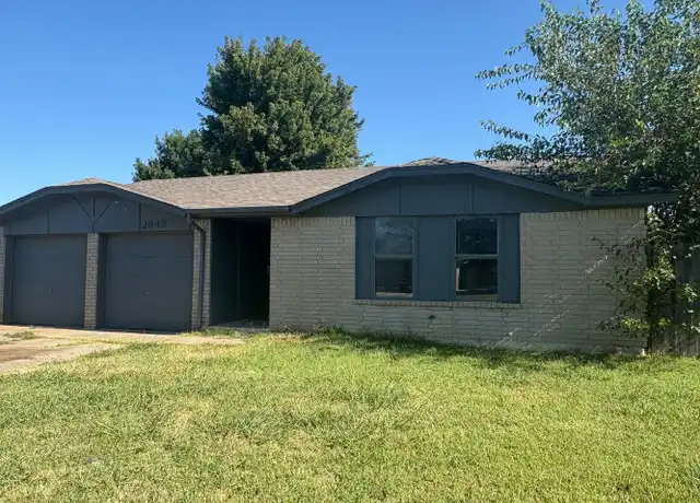 Property at 2049 Sierra St, Norman, OK, 73071, 3 beds, 2 baths, [object Object]